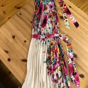 Floral Multicolor Pleated Dress
